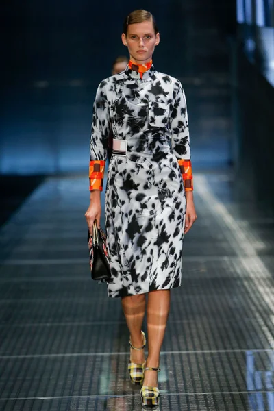 Look 40